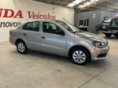 VOLKSWAGEN VOYAGE 1.0 CITY 2015/2016 LAVENDA VEÍCULOS ARROIO DO MEIO / Carros no Vale