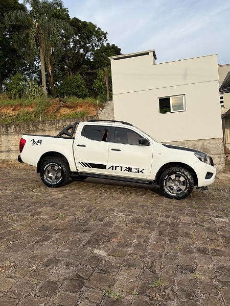 NISSAN FRONTIER 2.3 16V TURBO DIESEL ATTACK CD 4X4 AUTOMÁTICO 2019/2019 BOSCO AUTOMÓVEIS GUAPORÉ / Carros no Vale