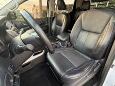 NISSAN FRONTIER 2.3 16V TURBO DIESEL ATTACK CD 4X4 AUTOMÁTICO 2019/2019 BOSCO AUTOMÓVEIS GUAPORÉ / Carros no Vale