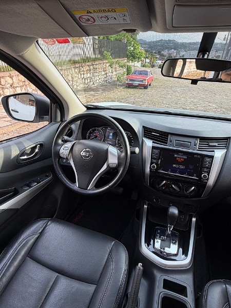 NISSAN FRONTIER 2.3 16V TURBO DIESEL ATTACK CD 4X4 AUTOMÁTICO 2019/2019 BOSCO AUTOMÓVEIS GUAPORÉ / Carros no Vale