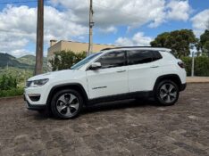 JEEP COMPASS 2.0 16V FLEX LONGITUDE AUTOMÁTICO 2017/2017 BOSCO AUTOMÓVEIS GUAPORÉ / Carros no Vale