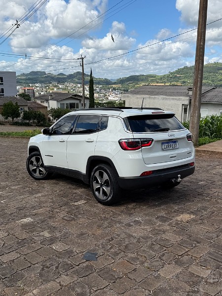 JEEP COMPASS 2.0 16V FLEX LONGITUDE AUTOMÁTICO 2017/2017 BOSCO AUTOMÓVEIS GUAPORÉ / Carros no Vale