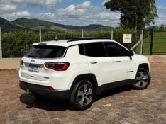 JEEP COMPASS 2.0 16V FLEX LONGITUDE AUTOMÁTICO 2017/2017 BOSCO AUTOMÓVEIS GUAPORÉ / Carros no Vale