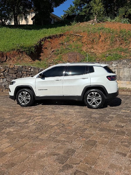 JEEP COMPASS 1.3 LONGITUDE T270 AT6 4X2 TURBO 2022 2022/2023 BOSCO AUTOMÓVEIS GUAPORÉ / Carros no Vale