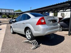 FORD FOCUS SEDAN 2.0 /2011 AR MULTIMARCAS VENÂNCIO AIRES / Carros no Vale
