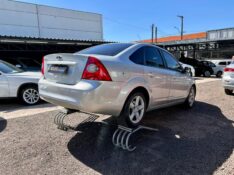 FORD FOCUS SEDAN 2.0 /2011 AR MULTIMARCAS VENÂNCIO AIRES / Carros no Vale