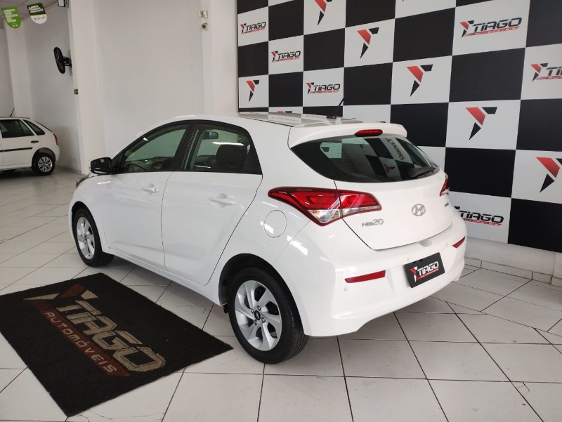 HYUNDAI HB20 1.6 CONFORT PLUS 2016/2016 TIAGO AUTOMÓVEIS VENÂNCIO AIRES / Carros no Vale