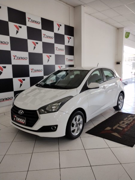 HYUNDAI HB20 1.6 CONFORT PLUS 2016/2016 TIAGO AUTOMÓVEIS VENÂNCIO AIRES / Carros no Vale