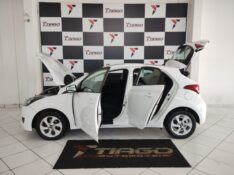 HYUNDAI HB20 1.6 CONFORT PLUS 2016/2016 TIAGO AUTOMÓVEIS VENÂNCIO AIRES / Carros no Vale