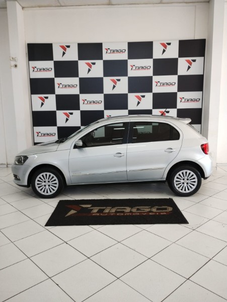 VOLKSWAGEN GOL 1.6 MSI TOTALFLEX HIGHLINE 2015/2015 TIAGO AUTOMÓVEIS VENÂNCIO AIRES / Carros no Vale