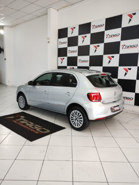 VOLKSWAGEN GOL 1.6 MSI TOTALFLEX HIGHLINE 2015/2015 TIAGO AUTOMÓVEIS VENÂNCIO AIRES / Carros no Vale