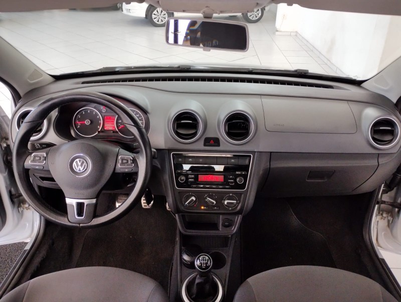 VOLKSWAGEN GOL 1.6 MSI TOTALFLEX HIGHLINE 2015/2015 TIAGO AUTOMÓVEIS VENÂNCIO AIRES / Carros no Vale