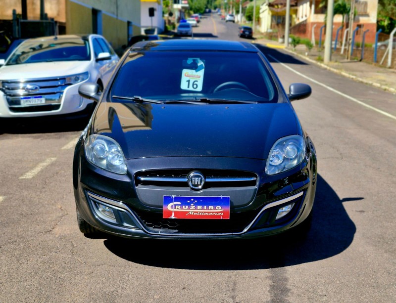 FIAT BRAVO 1.8 SPORTING 16V FLEX 4P MANUAL 2016/2016 CRUZEIRO MULTIMARCAS CRUZEIRO DO SUL / Carros no Vale