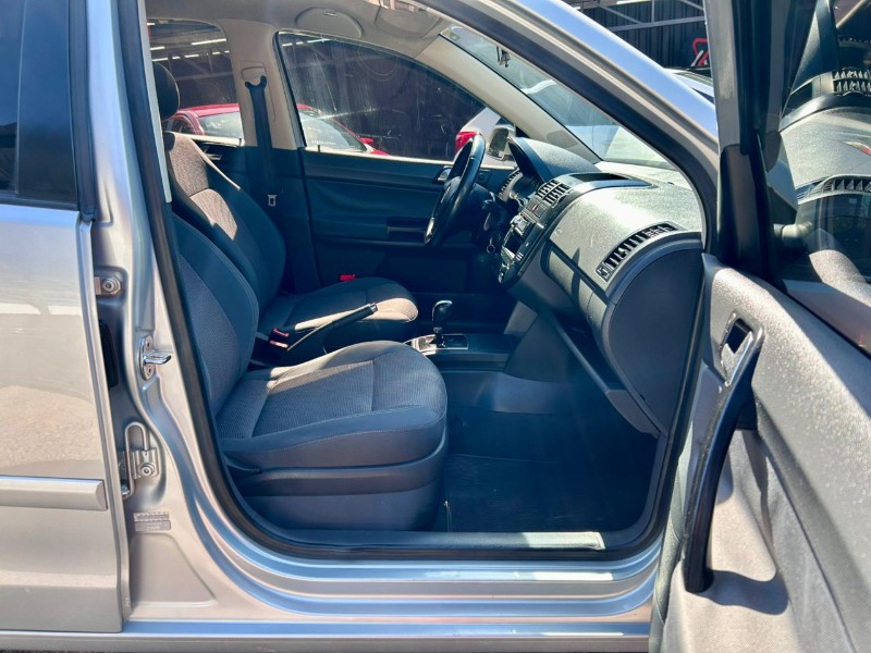 VOLKSWAGEN POLO 1.6 MI SPORTLINE 8V /2010 AR MULTIMARCAS VENÂNCIO AIRES / Carros no Vale