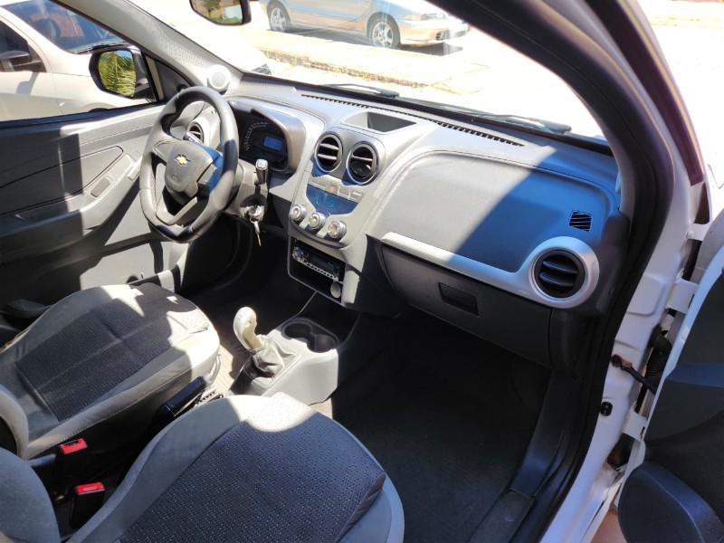 CHEVROLET MONTANA LS 1.4 2016/2017 TS VEÍCULOS ANTA GORDA / Carros no Vale