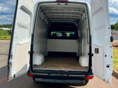 MERCEDES-BENZ SPRINTER 2.2 FURGAO 311 2015/2016 PREMIUM AUTOMÓVEIS ARROIO DO MEIO / Carros no Vale