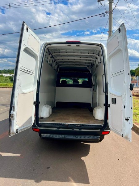 MERCEDES-BENZ SPRINTER 2.2 FURGAO 311 2015/2016 PREMIUM AUTOMÓVEIS ARROIO DO MEIO / Carros no Vale