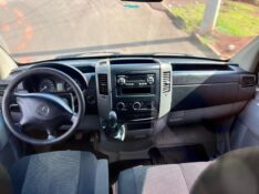 MERCEDES-BENZ SPRINTER 2.2 FURGAO 311 2015/2016 PREMIUM AUTOMÓVEIS ARROIO DO MEIO / Carros no Vale
