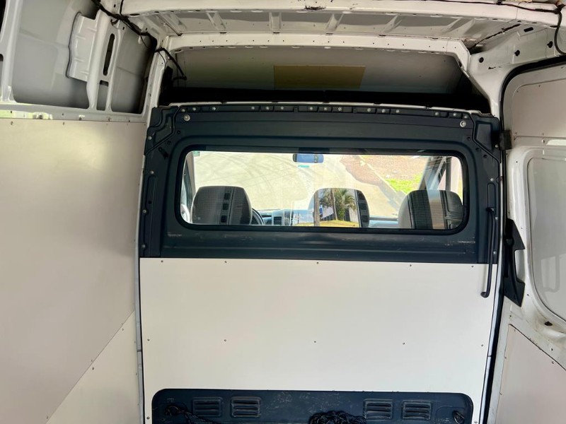 MERCEDES-BENZ SPRINTER 2.2 FURGAO 311 2015/2016 PREMIUM AUTOMÓVEIS ARROIO DO MEIO / Carros no Vale