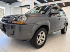 HYUNDAI TUCSON 2.0 GLS 2014/2014 LUCAS AUTOMÓVEIS BOM RETIRO DO SUL / Carros no Vale