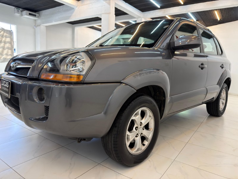 HYUNDAI TUCSON 2.0 GLS 2014/2014 LUCAS AUTOMÓVEIS BOM RETIRO DO SUL / Carros no Vale