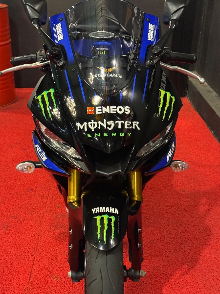 YAMAHA YZF-R3 /2023 EXCLUSIVO VEÍCULOS SANTA CRUZ DO SUL / Carros no Vale