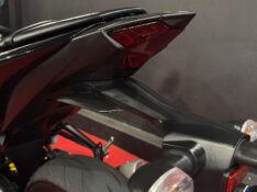 YAMAHA YZF-R3 /2023 EXCLUSIVO VEÍCULOS SANTA CRUZ DO SUL / Carros no Vale