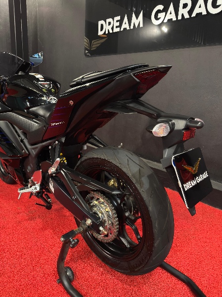 YAMAHA YZF-R3 /2023 EXCLUSIVO VEÍCULOS SANTA CRUZ DO SUL / Carros no Vale