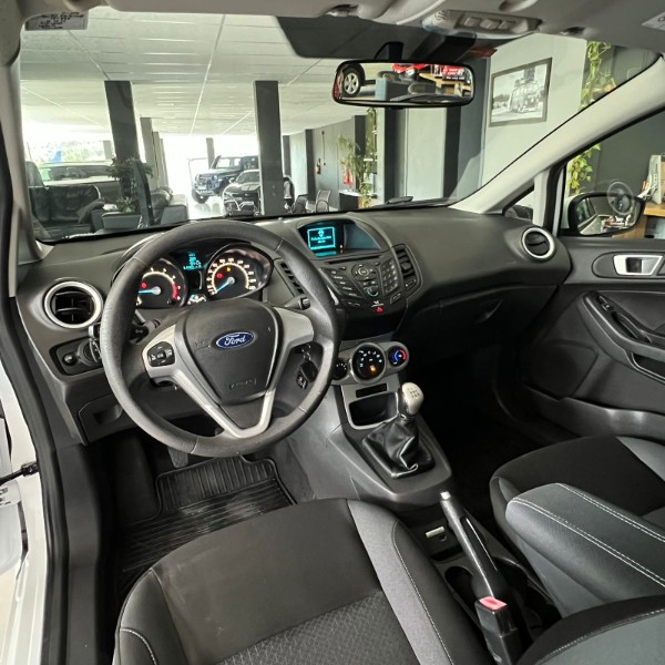 FORD FIESTA SE 1.6 16V 2018/2018 JOÃO CARROS MULTIMARCAS GUAPORÉ / Carros no Vale