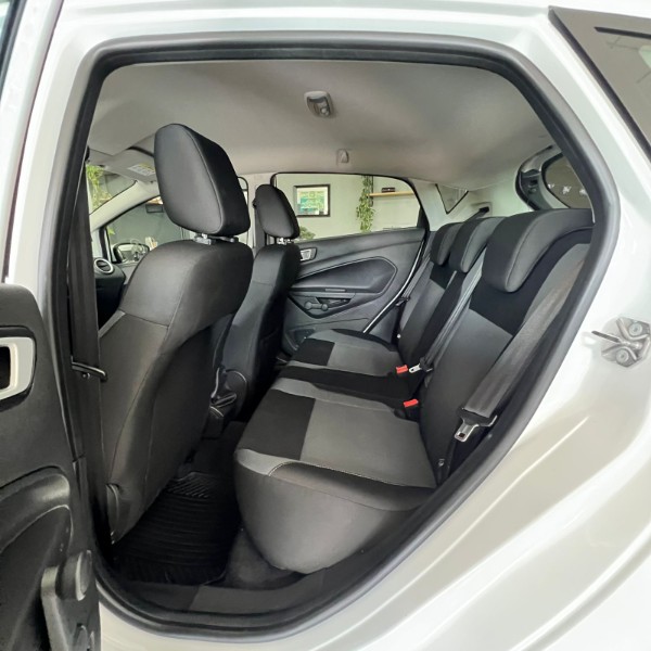 FORD FIESTA SE 1.6 16V 2018/2018 JOÃO CARROS MULTIMARCAS GUAPORÉ / Carros no Vale