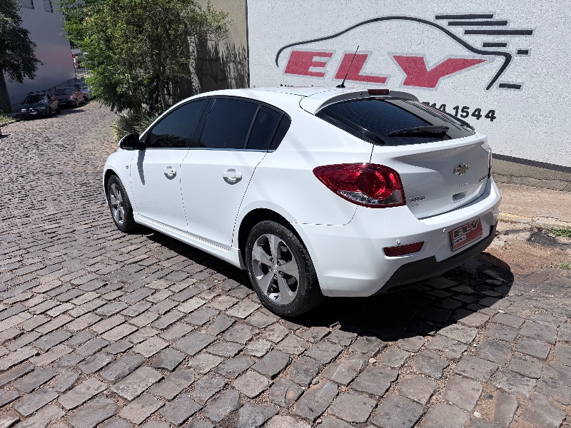 CHEVROLET CRUZE 1.8 LT 16V FLEX 4P MANUAL 2013/2013 ELY AUTOMÓVEIS LAJEADO / Carros no Vale