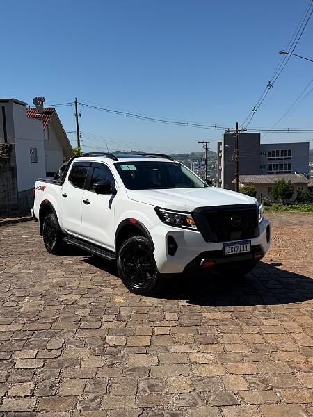 NISSAN FRONTIER 2.3 PRO4X 4X4 CD BI-TURBO 2023/2024 BOSCO AUTOMÓVEIS GUAPORÉ / Carros no Vale