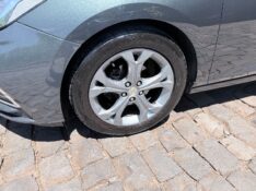 CHEVROLET CRUZE 1.4 LT TURBO 2017/2017 ELY AUTOMÓVEIS LAJEADO / Carros no Vale