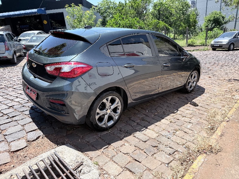 CHEVROLET CRUZE 1.4 LT TURBO 2017/2017 ELY AUTOMÓVEIS LAJEADO / Carros no Vale