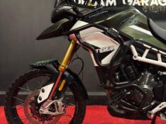 TRIUMPH TIGER 900 900 RALLY PRO /2023 EXCLUSIVO VEÍCULOS SANTA CRUZ DO SUL / Carros no Vale