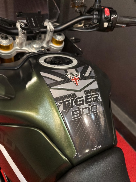 TRIUMPH TIGER 900 900 RALLY PRO /2023 EXCLUSIVO VEÍCULOS SANTA CRUZ DO SUL / Carros no Vale