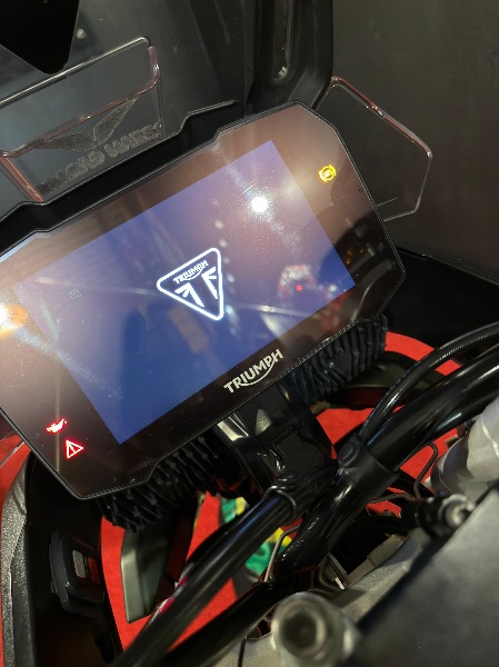 TRIUMPH TIGER 900 900 RALLY PRO /2023 EXCLUSIVO VEÍCULOS SANTA CRUZ DO SUL / Carros no Vale