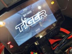 TRIUMPH TIGER 900 900 RALLY PRO /2023 EXCLUSIVO VEÍCULOS SANTA CRUZ DO SUL / Carros no Vale