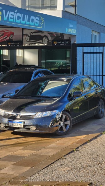 HONDA CIVIC 1.8 LX 16V GASOLINA 4P AUTOMÁTICO 2006/2007 TS VEÍCULOS ANTA GORDA / Carros no Vale