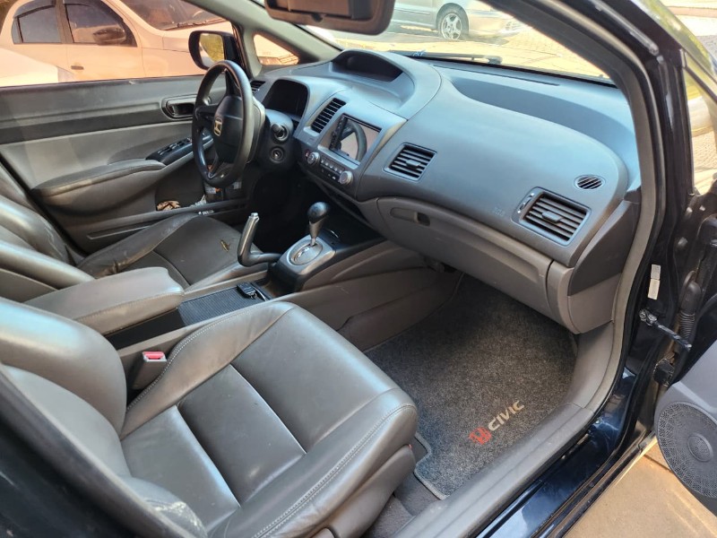 HONDA CIVIC 1.8 LX 16V GASOLINA 4P AUTOMÁTICO 2006/2007 TS VEÍCULOS ANTA GORDA / Carros no Vale