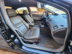 HONDA CIVIC 1.8 LX 16V GASOLINA 4P AUTOMÁTICO 2006/2007 TS VEÍCULOS ANTA GORDA / Carros no Vale