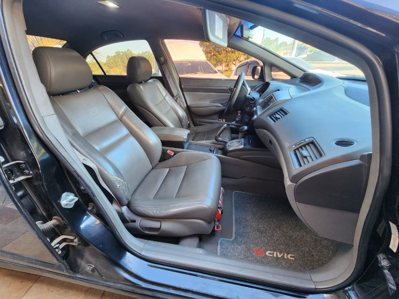 HONDA CIVIC 1.8 LX 16V GASOLINA 4P AUTOMÁTICO 2006/2007 TS VEÍCULOS ANTA GORDA / Carros no Vale