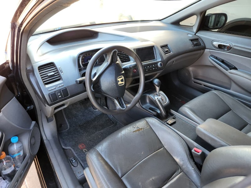 HONDA CIVIC 1.8 LX 16V GASOLINA 4P AUTOMÁTICO 2006/2007 TS VEÍCULOS ANTA GORDA / Carros no Vale