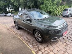 FIAT TORO 2.0 16V TURBO DIESEL FREEDOM 4WD MANUAL 2017/2017 ELY AUTOMÓVEIS LAJEADO / Carros no Vale