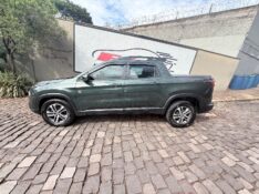 FIAT TORO 2.0 16V TURBO DIESEL FREEDOM 4WD MANUAL 2017/2017 ELY AUTOMÓVEIS LAJEADO / Carros no Vale