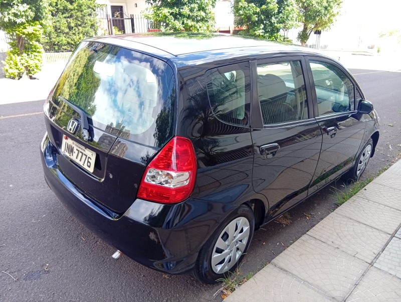 HONDA FIT 1.4 LXL 2006/2007 ALTERNATIVA VEÍCULOS LAJEADO / Carros no Vale