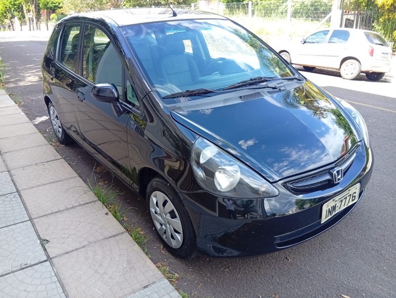 HONDA FIT 1.4 LXL 2006/2007 ALTERNATIVA VEÍCULOS LAJEADO / Carros no Vale