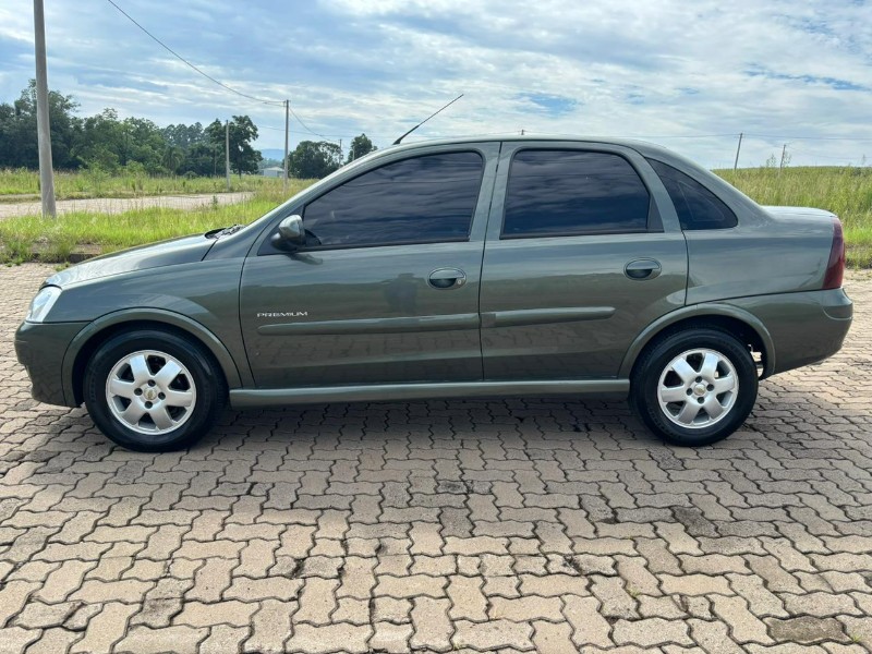 CHEVROLET CORSA SED. PREMIUM /2011 RT 811 VEÍCULOS ARROIO DO MEIO / Carros no Vale