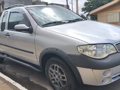 FIAT STRADA C.ESTENDIDA TREKKING 1.4 2006/2006 ADRIANO VEÍCULOS CRUZEIRO DO SUL / Carros no Vale