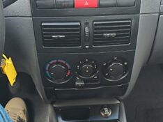 FIAT STRADA C.ESTENDIDA TREKKING 1.4 2006/2006 ADRIANO VEÍCULOS CRUZEIRO DO SUL / Carros no Vale